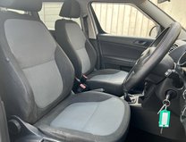 Skoda Yeti 2.0 TDI S SUV 5dr Diesel Manual 4WD Euro 5 (110 ps) 11