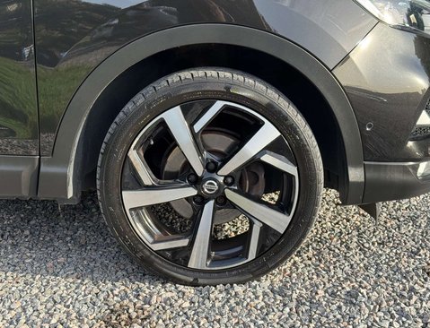 Nissan Qashqai 1.3 Qashqai Tekna DiG-T 5dr 14