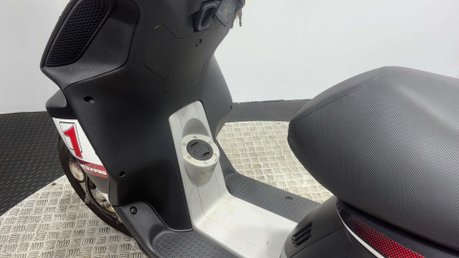 Piaggio NRG 2010 ONLY 6K LC REAR DISC 2 STROKE SPORT SCOOTER 2T NEW MOT 28