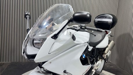 BMW F800 2013 ONLY 25K NEW MOT VERY CLEAN SPORTS TOURER 800CC 40