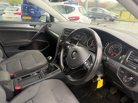 Volkswagen Golf 1.0 TSI BlueMotion Tech SE Nav Euro 6 (s/s) 5dr 17