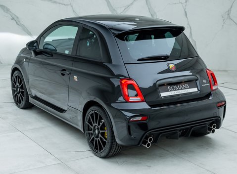 Abarth 695 Competizione 9