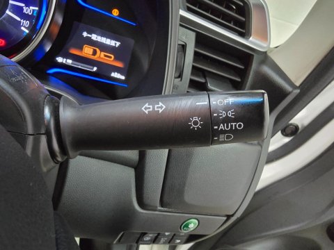 Honda Fit 1.5 VVTi Hybrid 35