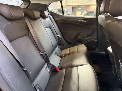 Vauxhall Astra 1.2 Astra Elite Nav Premium T 5dr 17