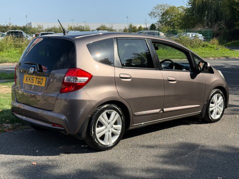 Honda Jazz I-VTEC ES PLUS AUTO 4