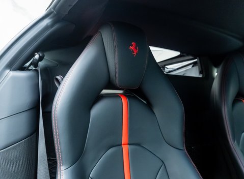 Ferrari F8 Tributo 12