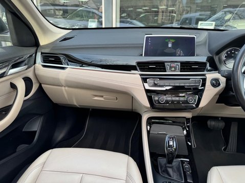 BMW X1 SDRIVE20I XLINE 21