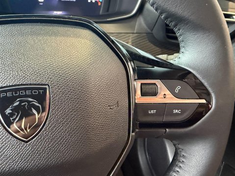 Peugeot 208 1.2 PureTech Allure Euro 6 (s/s) 5dr 22