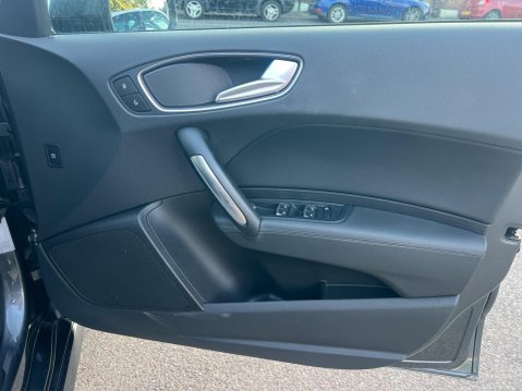Audi A1 1.4 TFSI S line Sportback Euro 6 (s/s) 5dr 32