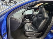 Audi RS4 4.2 FSI V8 Estate 5dr Petrol S Tronic quattro Euro 5 (450 ps) 9