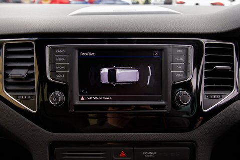 Volkswagen Golf SV GT TSI 27