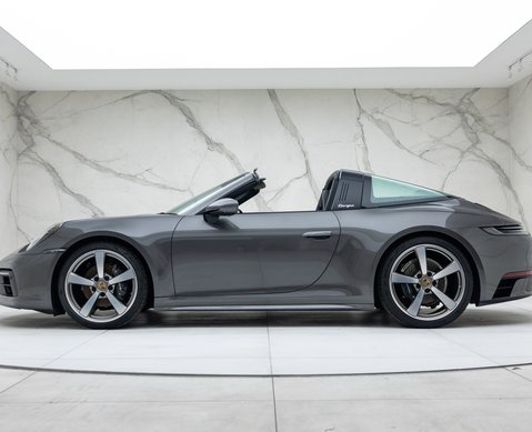 Porsche 911 Targa 4 (992)