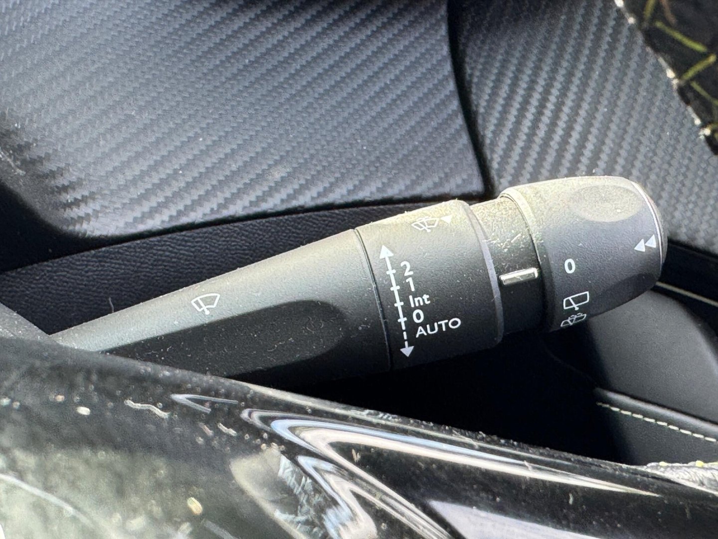 2020 Peugeot e-208 — image 21
