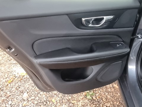 Volvo V60 D3 MOMENTUM Automatic Full Service Record 29