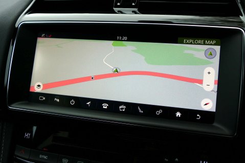 Jaguar F-Pace 2.0 F-Pace Chequered Flag AWD Auto 4WD 5dr 34