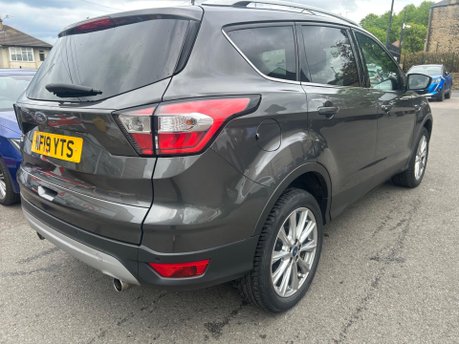 Ford Kuga TITANIUM EDITION 9