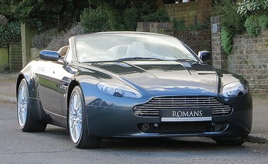 Aston Martin V8 Vantage Roadster 1