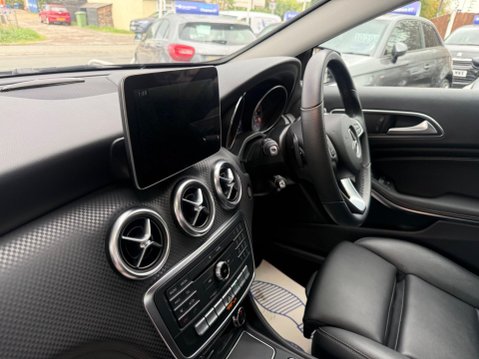 Mercedes-Benz A Class 1.5 A180d Sport (Executive) 7G-DCT Euro 6 (s/s) 5dr 14