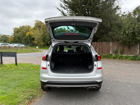 Hyundai TUCSON T-GDI SE NAV AUTO 53