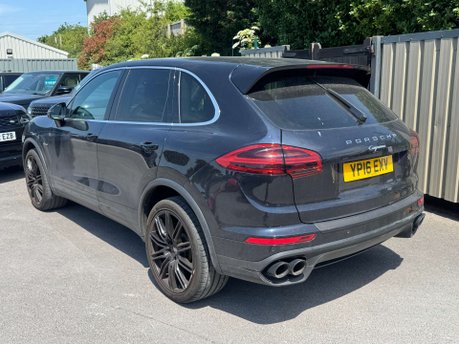 Porsche Cayenne 3.0 Cayenne V6 D Tiptronic S 4WD 5dr 4