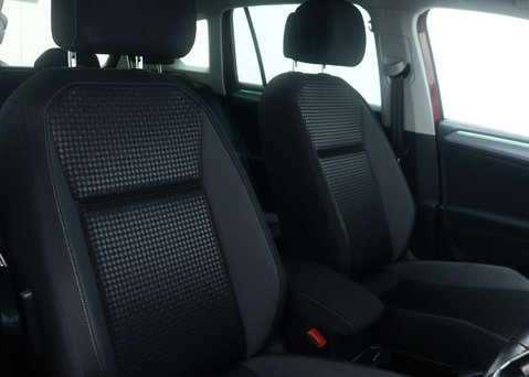 Volkswagen Tiguan 1.5 Tiguan Active TSi Semi-Auto 5dr 44