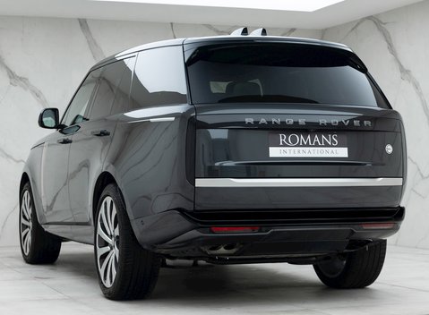 Land Rover Range Rover P530 SV 3