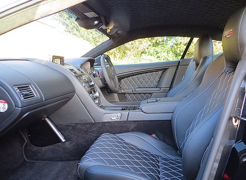 Aston Martin DBS Ultimate 11