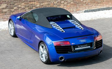 Audi R8 V10 Spyder 10