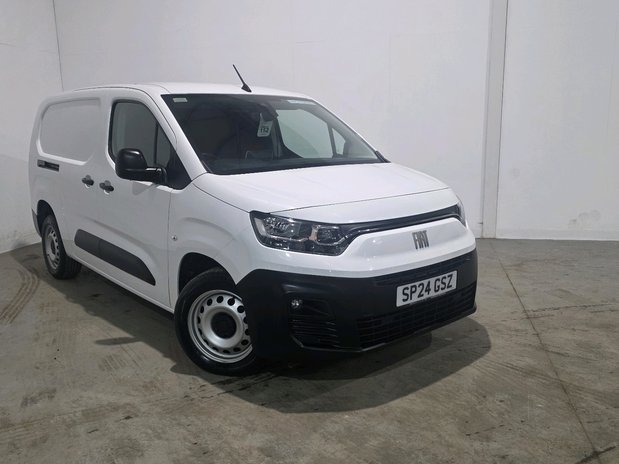Fiat Doblo DOBLO MAXI L2 DIESEL 1.5 Blue hdi 1000kg Van 1