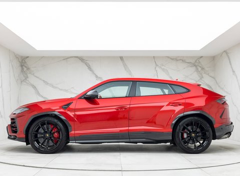 Lamborghini Urus 2