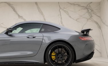 Mercedes-Benz AMG GT R GT R Premium 24