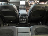 Land Rover Defender V8 52