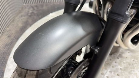 Yamaha XJR1300 RACER 2015 13K MOT MARCH 2027 WARRANTY MUSCLE BIKE 16
