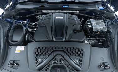 Porsche Macan GTS 34