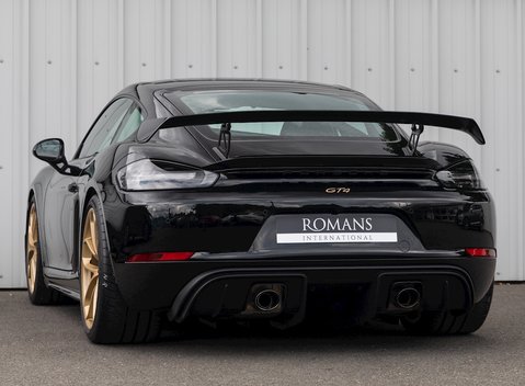 Porsche 718 Cayman GT4 3
