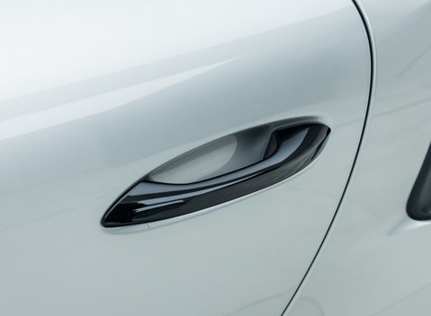 Porsche 911 GT3 RS Weissach (991.2) 36