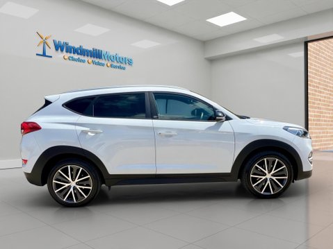 Hyundai TUCSON 1.6 T-GDi GO! SE Euro 6 5dr 3