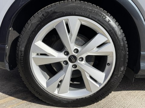 Audi Q4 40 S line SUV 5dr Electric Auto 82kWh (204 ps) 14