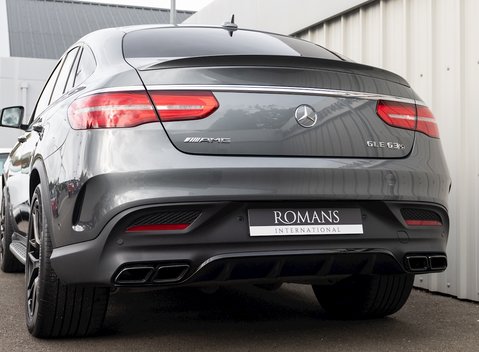 Mercedes-Benz GLE 63 S 4MATIC Night Edition 26