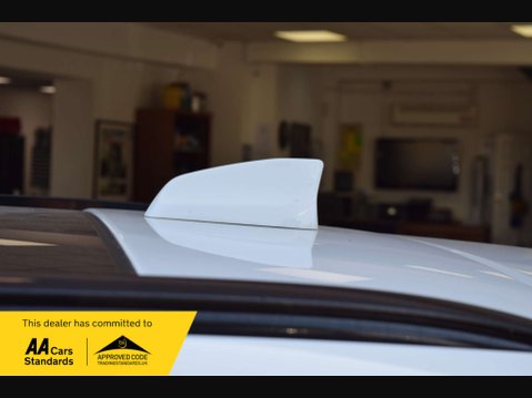 Jaguar F-Pace 2.0 F-Pace R-Sport AWD D Auto 4WD 5dr 26