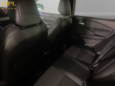 Nissan Qashqai 1.3 DIG-T MHEV N-Connecta SUV 5dr Petrol Hybrid Manual Euro 6 (s/s) (140 ps 19