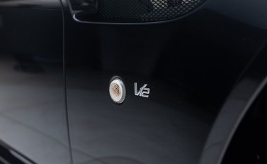 Aston Martin V12 Vantage S 41