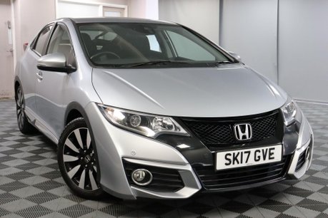 Honda Civic I-VTEC SE PLUS NAVI 19