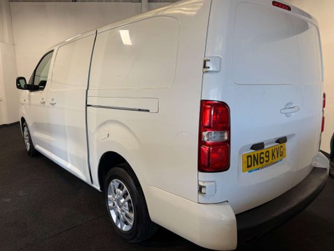 Vauxhall Vivaro 1.5 Vivaro 2900 Sportive S/S 4