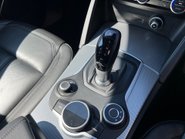 Alfa Romeo Stelvio 2.0T Speciale SUV 5dr Petrol Auto Q4 AWD Euro 6 (s/s) (280 ps) 32