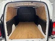 Vauxhall Combo 1.5 Combo 2300 SportIVE TD S/S 26