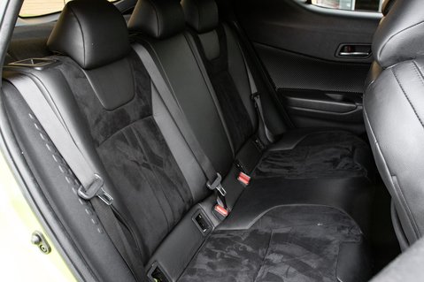 Toyota C-HR LIME EDITION 34