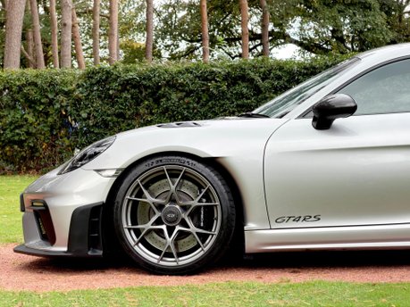 Porsche 718 Cayman CAYMAN GT4 RS PDK 29