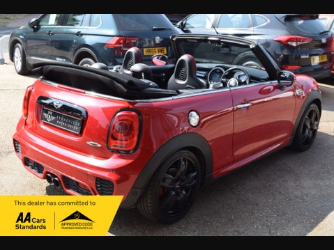 Mini Convertible 2.0 John Cooper Works 2dr 3