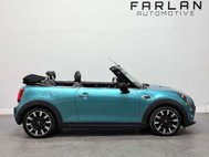 Mini Convertible 1.5 Cooper Convertible 2dr Petrol Steptronic Euro 6 (s/s) (136 ps) 17